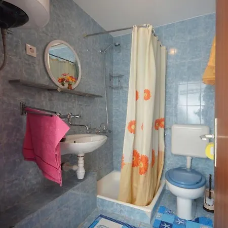 In Priscapac With Sea Views, Terrace, Air Conditioning, Wifi 5078-1 Apartamento Prizba